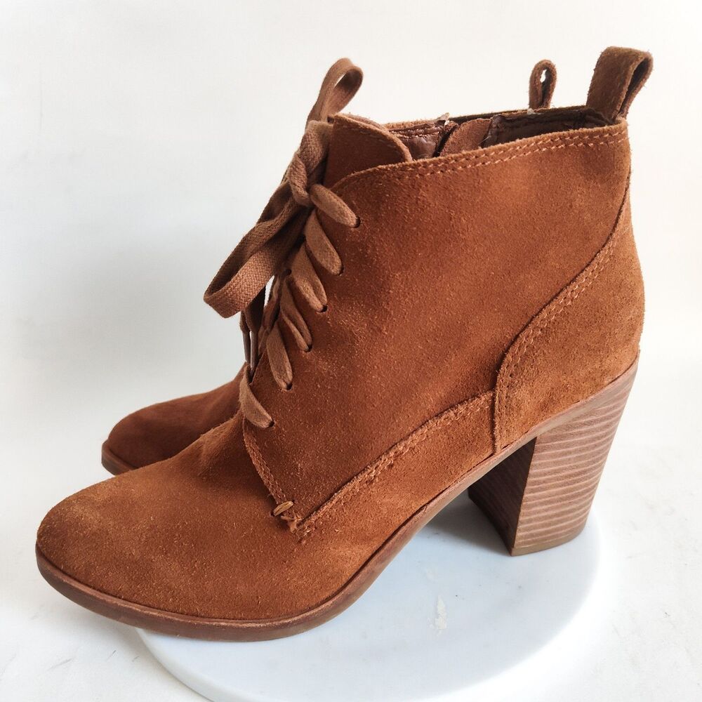 Dolce Vita Ankle Boots Booties Pointy Toe Block Heel‎ Size 9.5 Lace-up Tan Suede